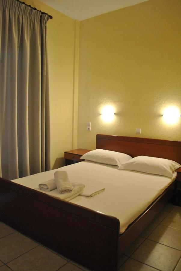 Anesis Hotel Платамонас Екстериор снимка