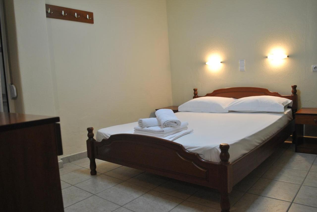 Anesis Hotel Платамонас Екстериор снимка