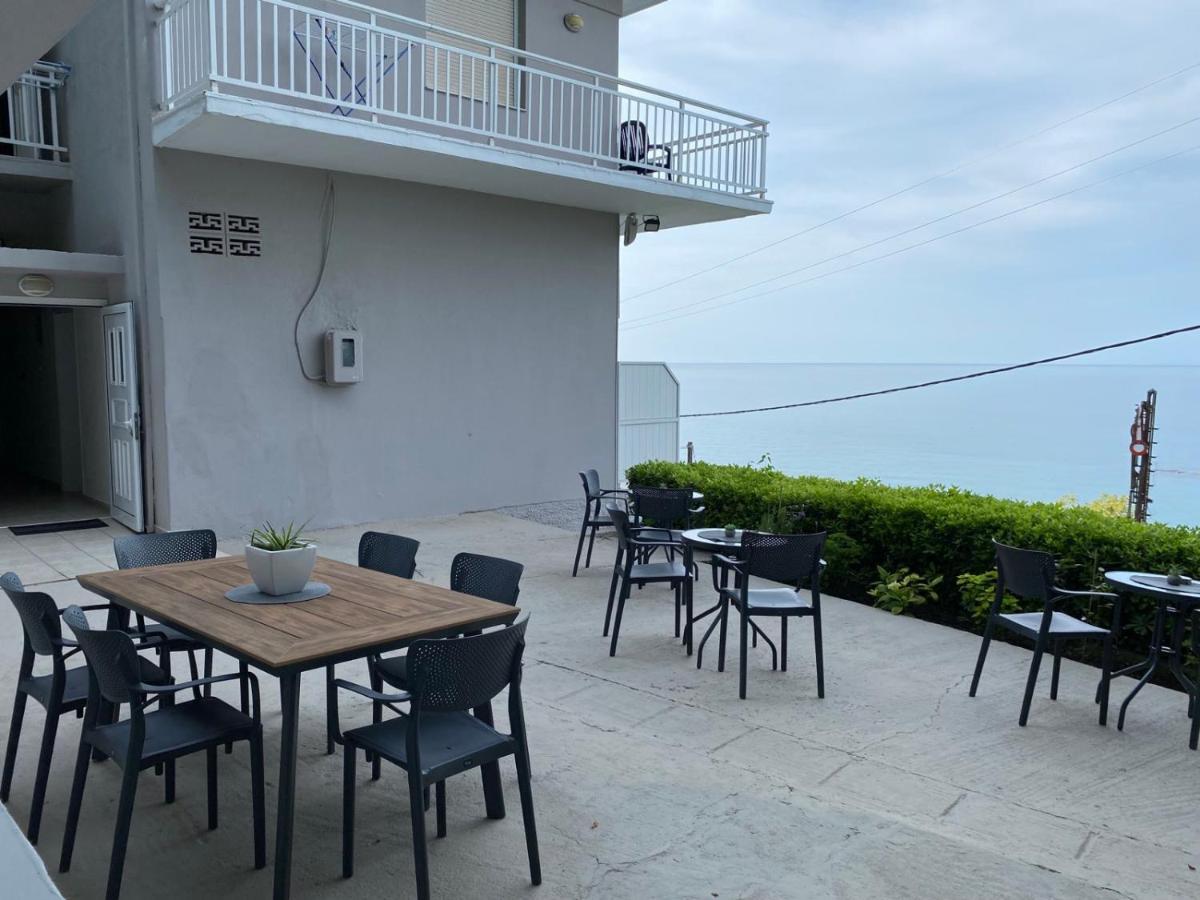 Anesis Hotel Платамонас Екстериор снимка